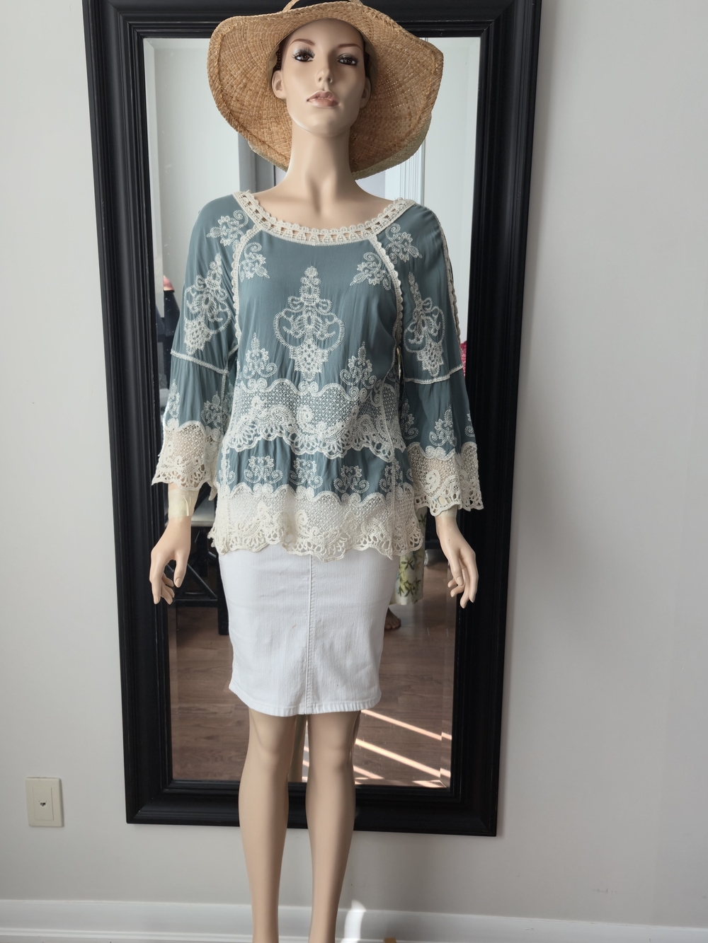 Democracy Sage Green Lace-Trim Peasant Tunic Size XS
